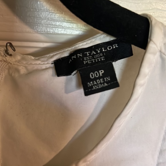 Ann Taylor Blouse - Picture 3 of 3